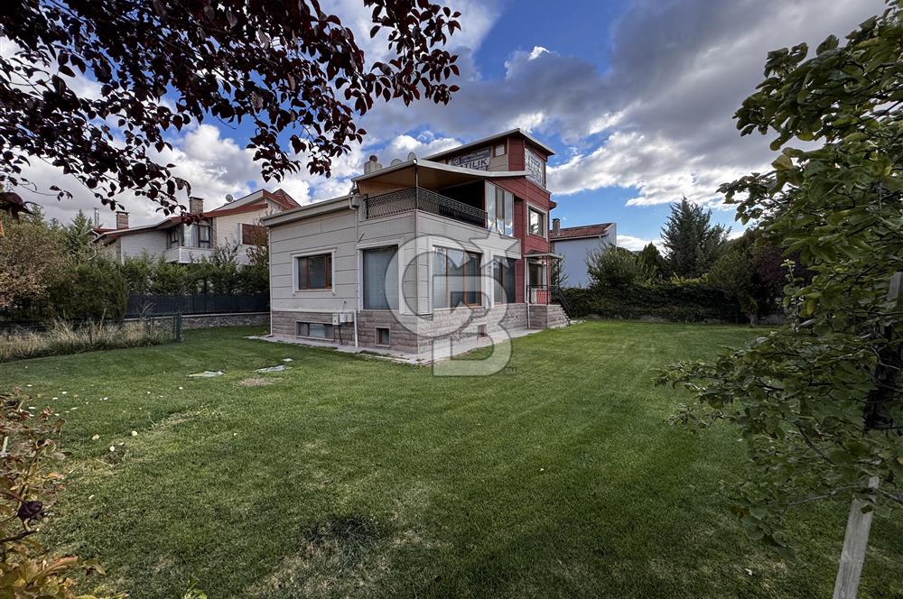 Satılık 7+2 Villa Gölbaşı Bahçelievler Doğayla İç İçe